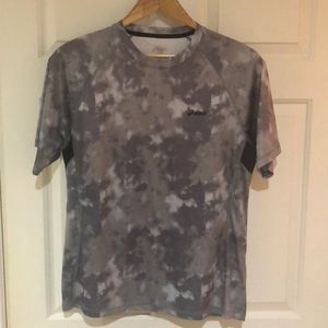 asics men’s L tee, excellent condition, vents